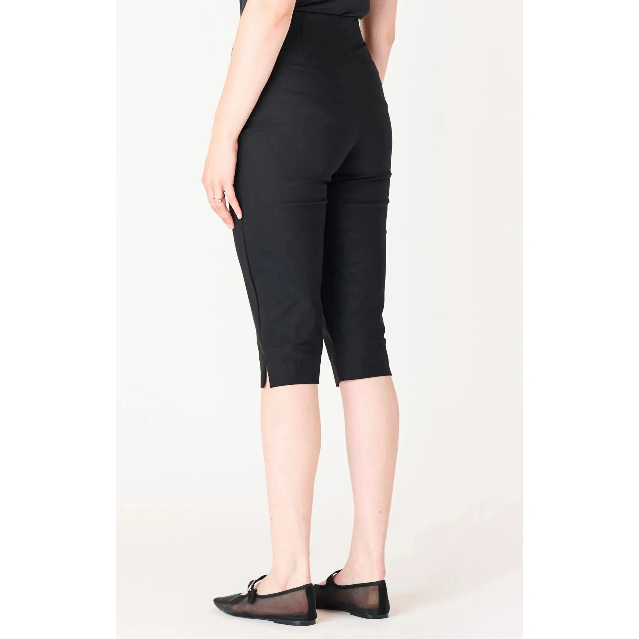 Capri Pants - Black Tape