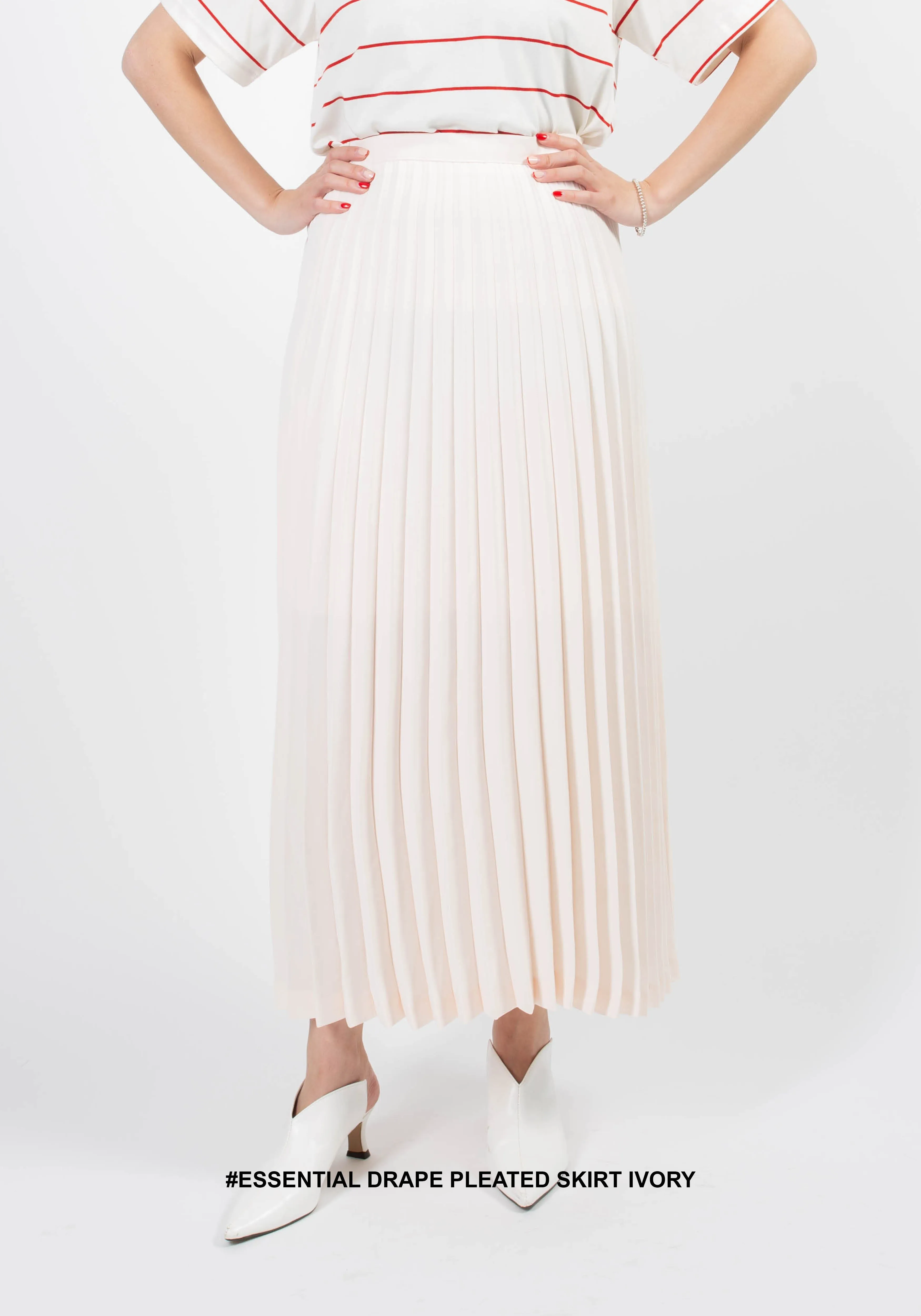 Essential Drape Pleated Skirt Ivory